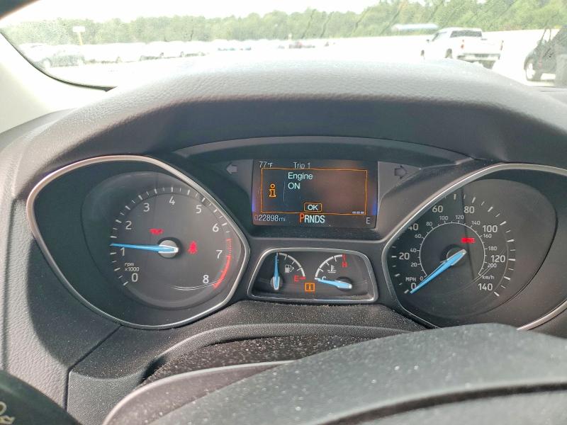 Photo 9 from auction – 2015 FORD FOCUS with VIN 1FADP3F2XFL238331