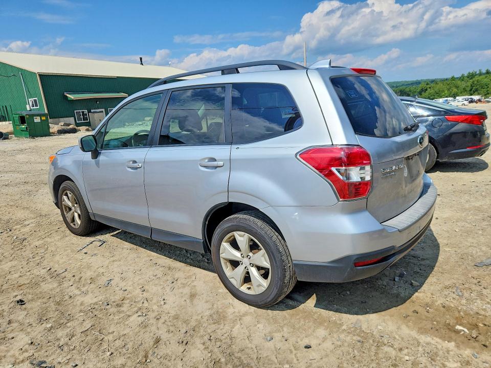Photo 2 from auction – 2016 SUBARU FORESTER with VIN JF2SJADC9GH493190
