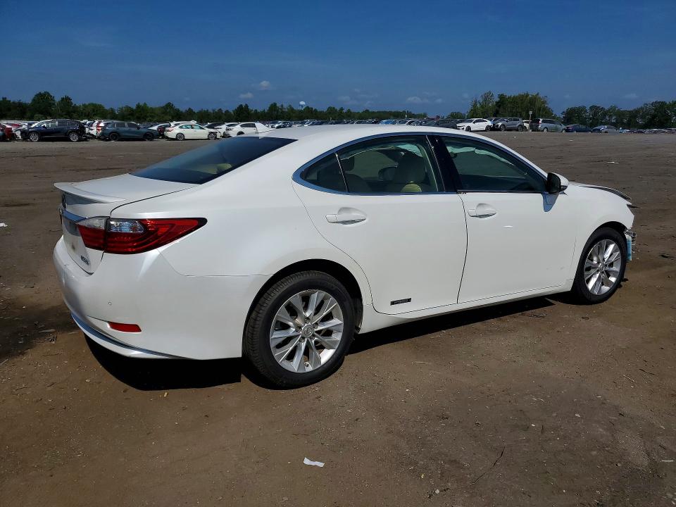 Photo 3 from auction – 2013 LEXUS ES with VIN JTHBW1GG5D2026005
