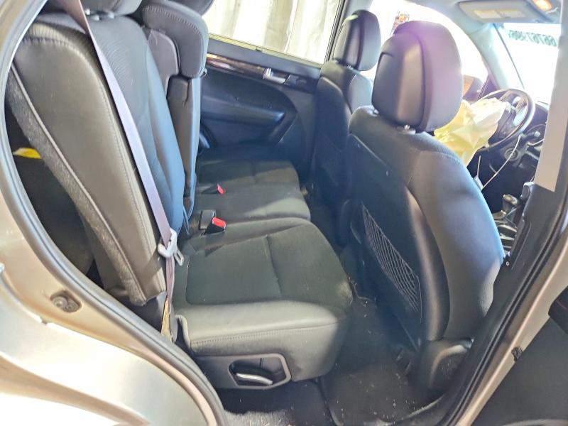 Photo 11 from auction – 2015 KIA SORENTO with VIN 5XYKTCA67FG573470