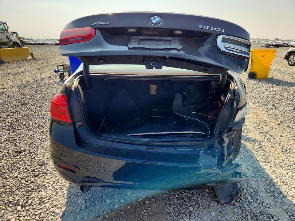 Photo 6 from auction – 2016 BMW 320 with VIN WBA8E5G54GNU22088
