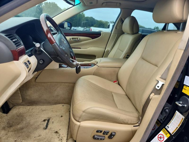 Photo 7 from auction – 2007 LEXUS LS with VIN JTHBL46F275037453