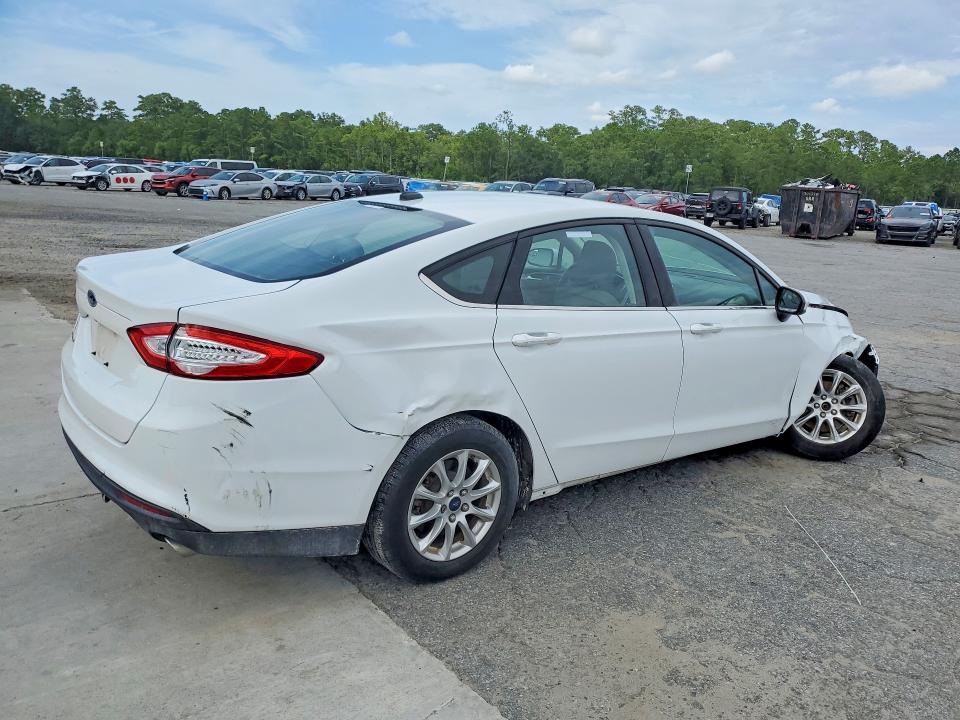 Photo 3 from auction – 2015 FORD FUSION with VIN 3FA6P0G74FR177125