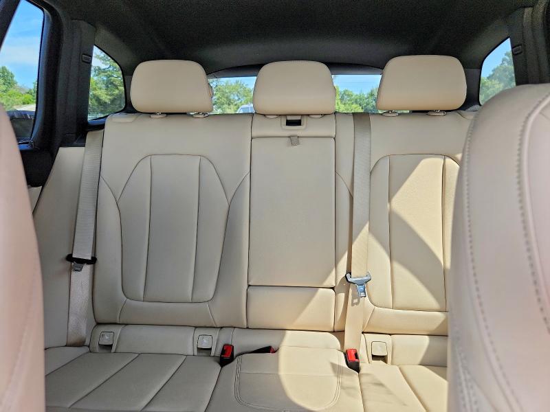 Photo 10 from auction – 2019 BMW X3 with VIN 5UXTR7C53KLE97034