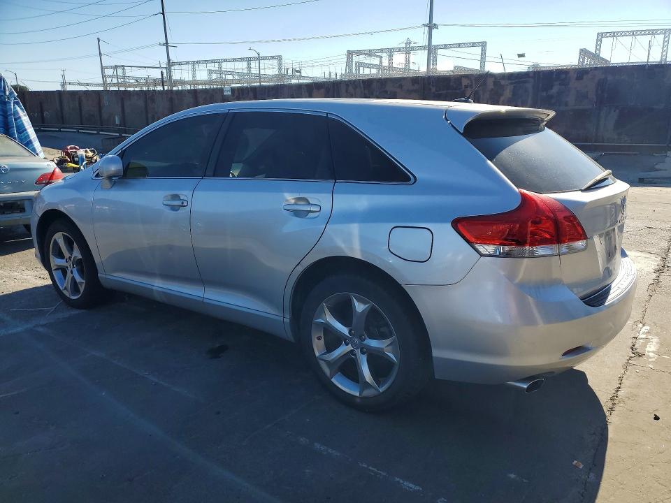 Photo 2 from auction – 2010 TOYOTA VENZA with VIN 4T3ZK3BB9AU028507