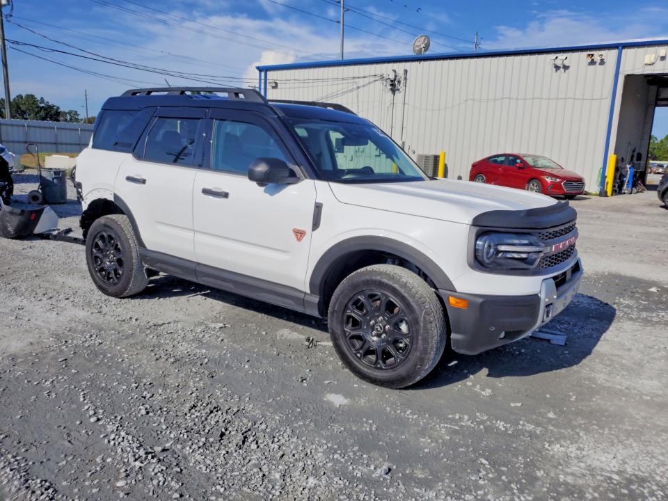 Photo 4 from auction – 2025 FORD BRONCO SPORT with VIN 3FMCR9DA4SRF61584