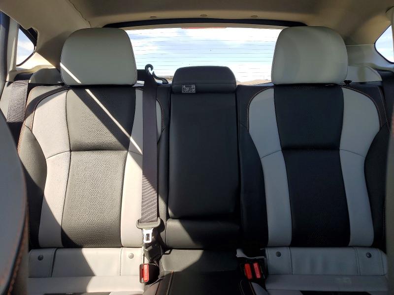 Photo 10 from auction – 2018 SUBARU CROSSTREK with VIN JF2GTAMC0JH258524