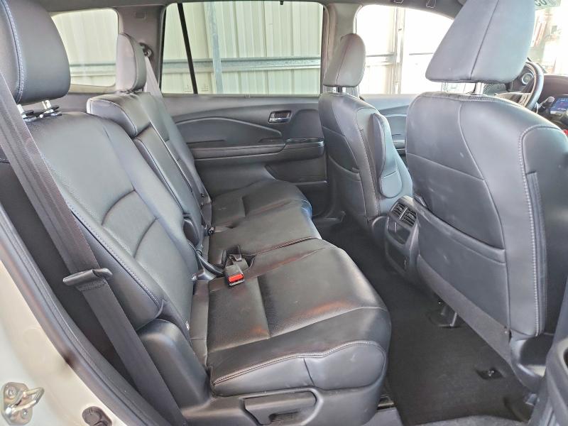 Photo 11 from auction – 2020 HONDA PASSPORT with VIN 5FNYF7H54LB006433