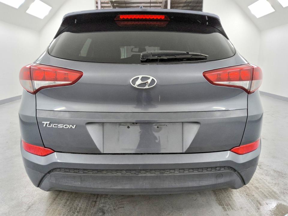 Photo 6 from auction – 2017 HYUNDAI TUCSON with VIN KM8J33A49HU434626