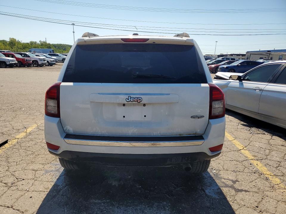 Foto 6 de la subasta – 2017 JEEP COMPASS con VIN 1C4NJCEB7HD156023