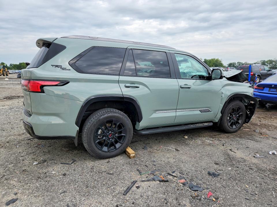 Zdjęcie 3 z aukcji – 2026 TOYOTA SEQUOIA z VIN 7SVAAABA9TX073110