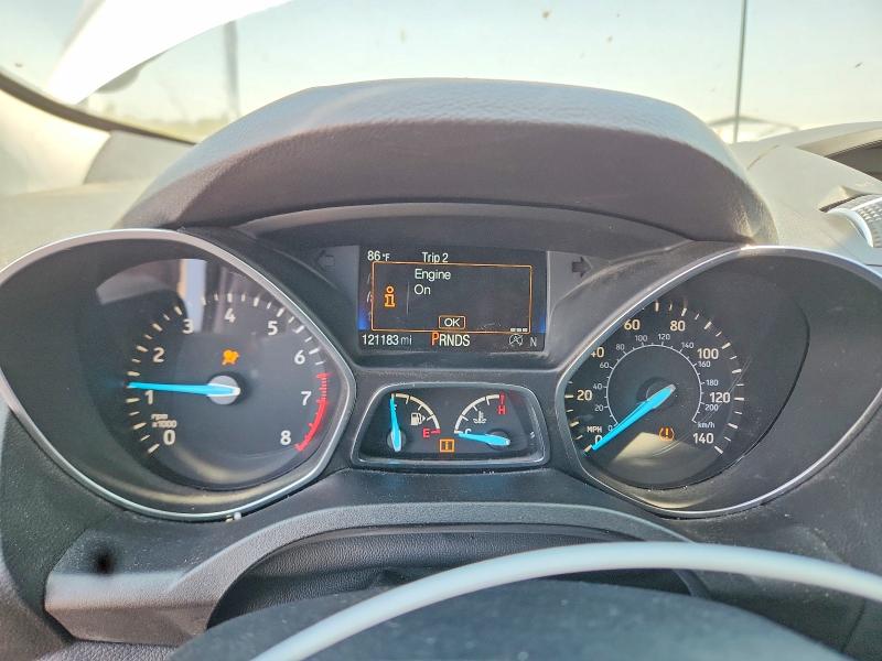 Photo 9 from auction – 2017 FORD ESCAPE with VIN 1FMCU0GD5HUE09699