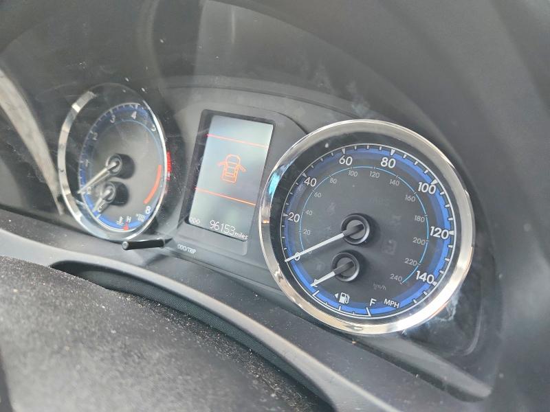 Photo 9 from auction – 2018 TOYOTA COROLLA with VIN 5YFBURHE9JP812289