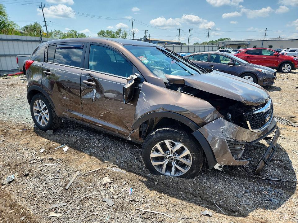 Photo 4 from auction – 2015 KIA SPORTAGE with VIN KNDPB3AC2F7696122