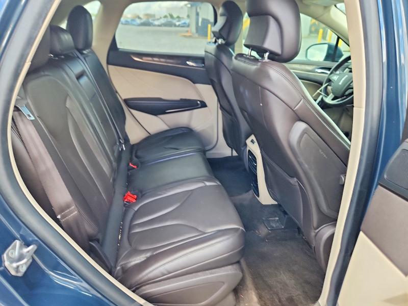 Photo 11 from auction – 2019 LINCOLN MKC with VIN 5LMCJ3C99KUL03515