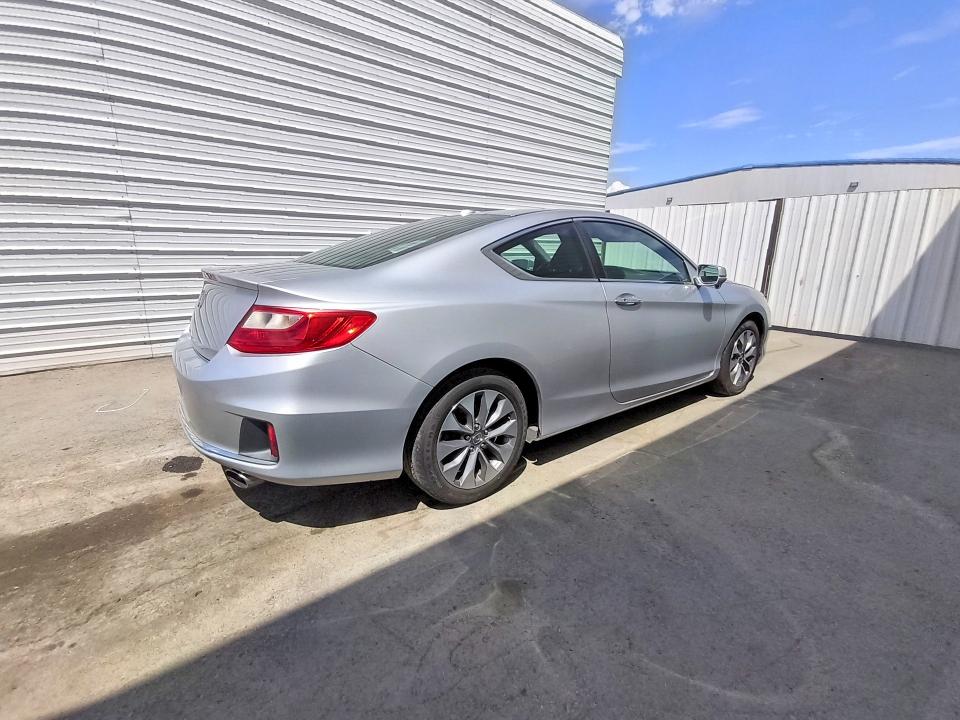 Photo 3 from auction – 2015 HONDA ACCORD with VIN 1HGCT1B85FA009388