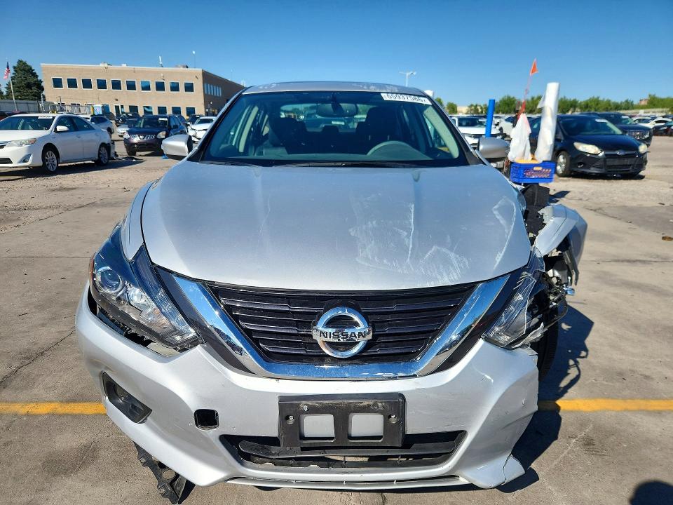 Photo 5 from auction – 2017 NISSAN ALTIMA with VIN 1N4AL3APXHC242190