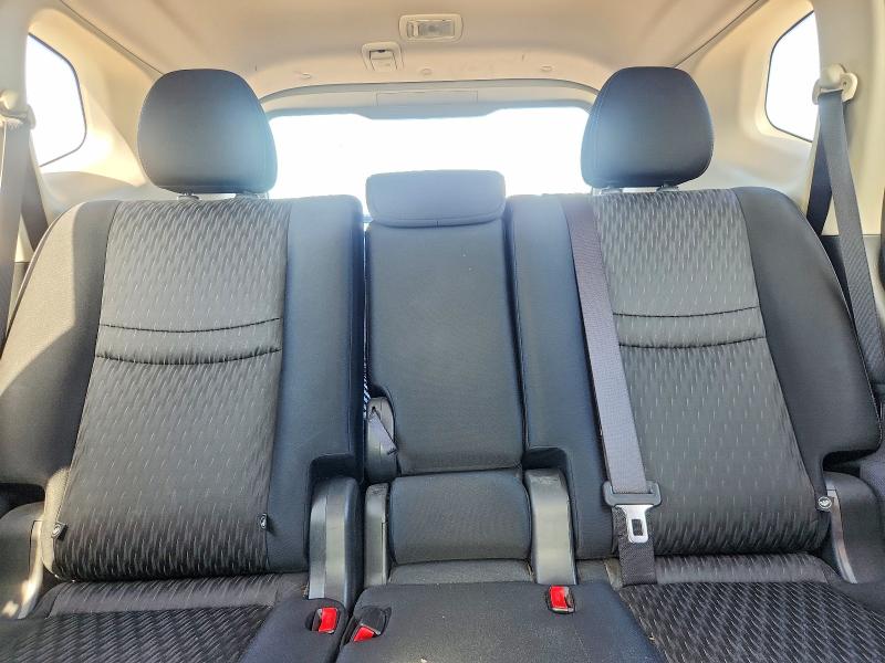 Photo 10 from auction – 2017 NISSAN ROGUE with VIN JN8AT2MT9HW401264