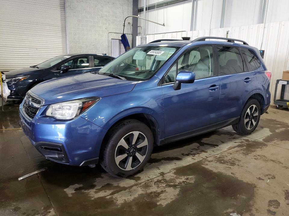 SUBARU FORESTER 2017 with VIN JF2SJAEC5HH401749 - Photo from auction