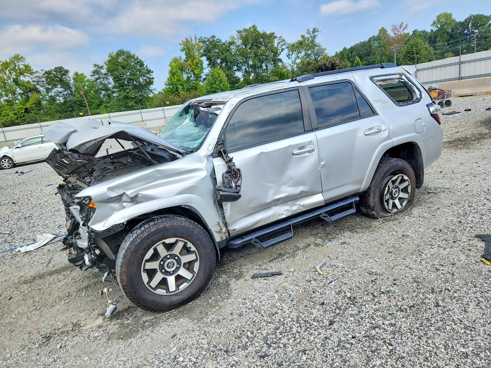 2021 TOYOTA 4RUNNER - Търг №66016636