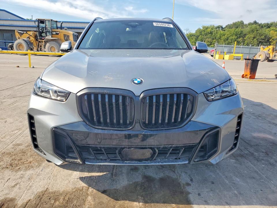 Zdjęcie 5 z aukcji – 2026 BMW X5 z VIN 5UX13EU04T9026974
