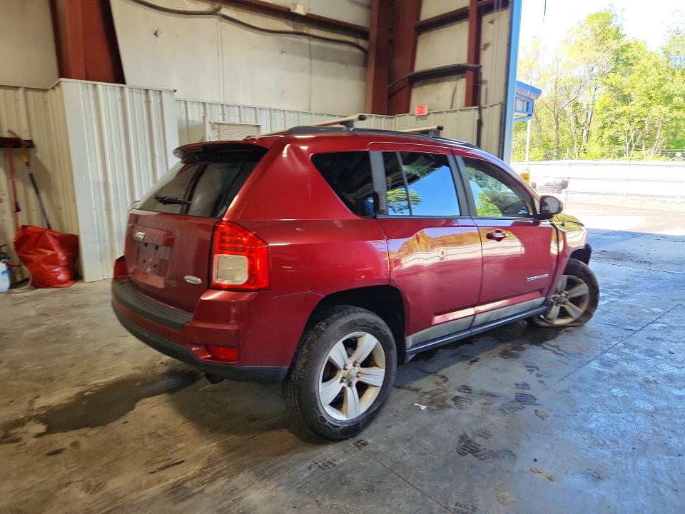 Фото 3 с аукциона – 2011 JEEP COMPASS с VIN 1J4NF1FB7BD134139