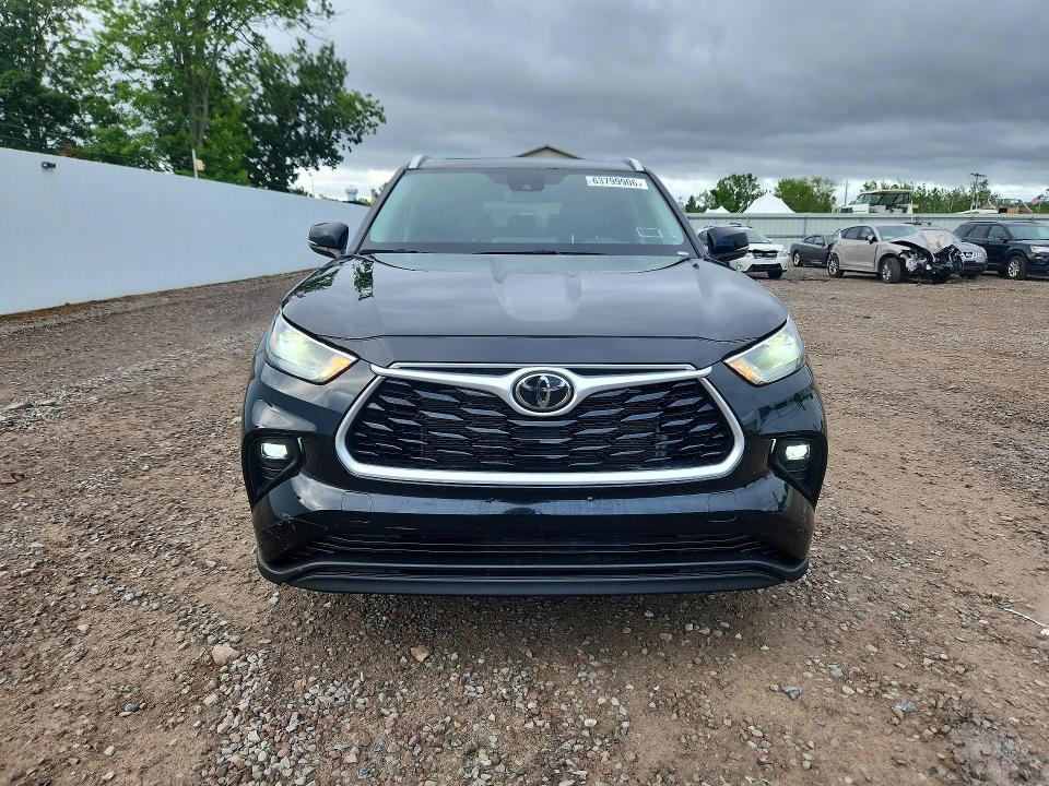 Photo 5 from auction – 2023 TOYOTA HIGHLANDER with VIN 5TDKDRBH5PS526345