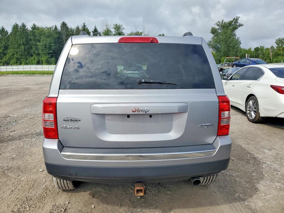 Photo 6 from auction – 2016 JEEP PATRIOT with VIN 1C4NJRFB4GD511195