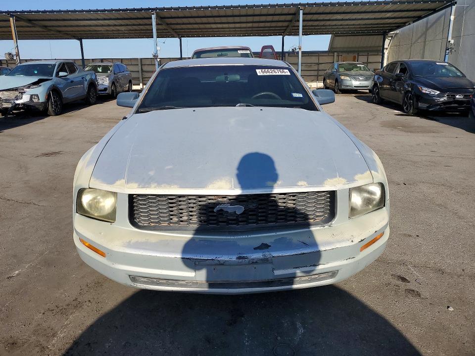 Photo 5 from auction – 2006 FORD MUSTANG with VIN 1ZVFT80N565192827