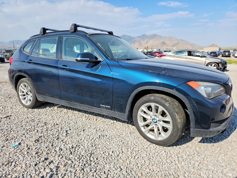 Photo 4 from auction – 2015 BMW X1 with VIN WBAVL1C57FVY37511
