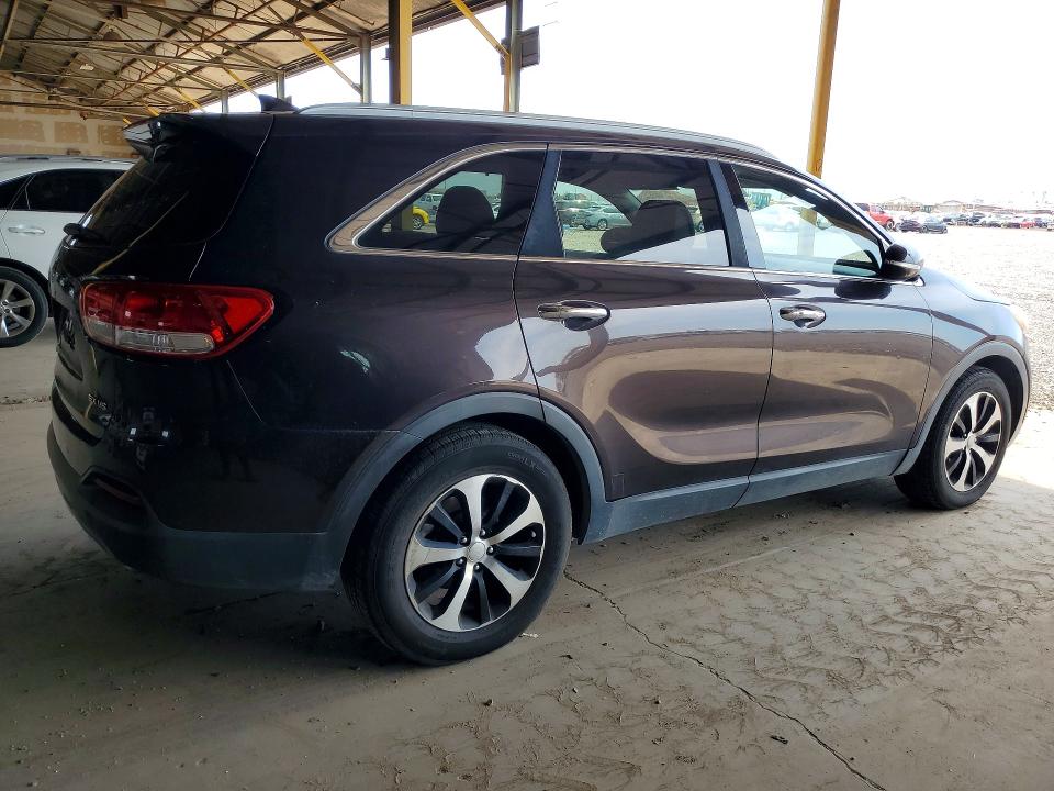 Photo 3 from auction – 2016 KIA SORENTO with VIN 5XYPH4A55GG105775