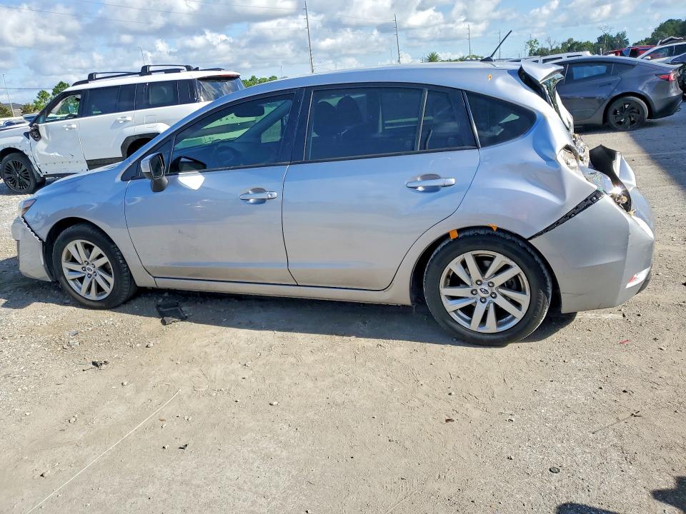 Photo 2 from auction – 2015 SUBARU IMPREZA with VIN JF1GPAC6XF8321043