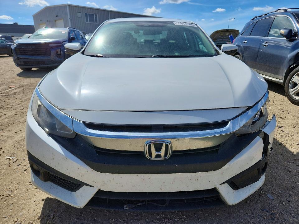 Photo 5 from auction – 2017 HONDA CIVIC with VIN 2HGFC1F40HH107625