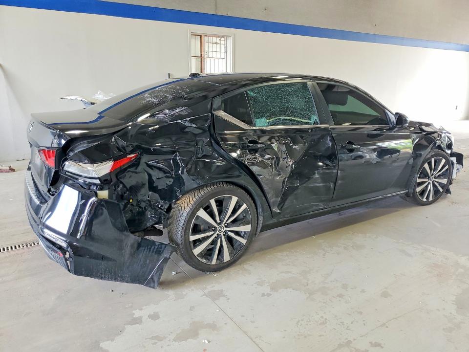 Photo 3 from auction – 2021 NISSAN ALTIMA with VIN 1N4BL4CV0MN396167