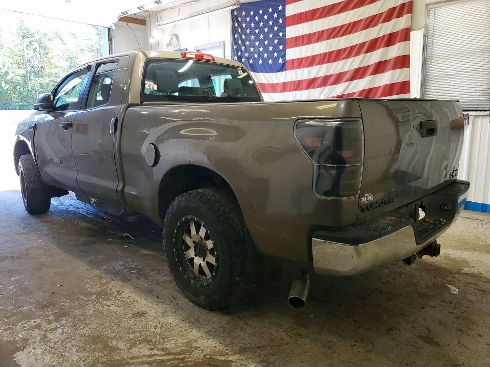 Photo 2 from auction – 2010 TOYOTA TUNDRA with VIN 5TFUY5F13AX147641