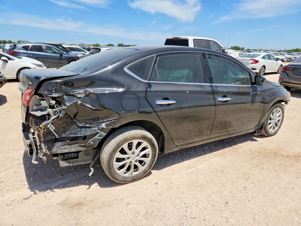 Photo 3 from auction – 2018 NISSAN SENTRA with VIN 3N1AB7AP1JL624948
