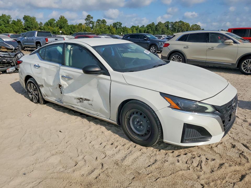 Photo 4 from auction – 2024 NISSAN ALTIMA with VIN 1N4BL4BV5RN332196