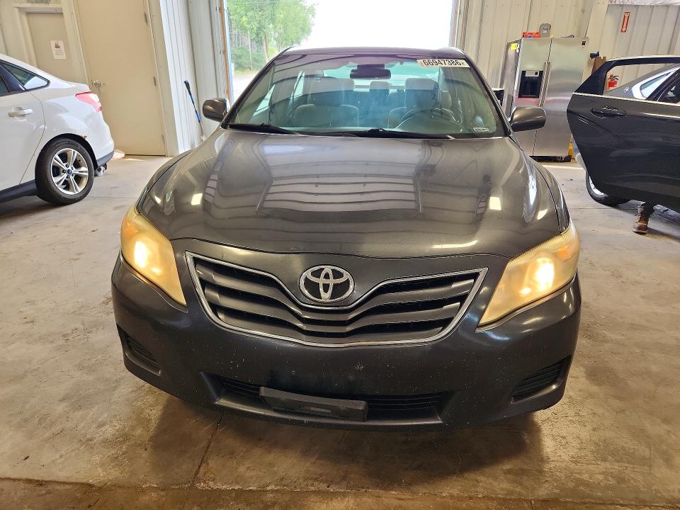 Photo 5 from auction – 2011 TOYOTA CAMRY with VIN 4T1BF3EK6BU190137