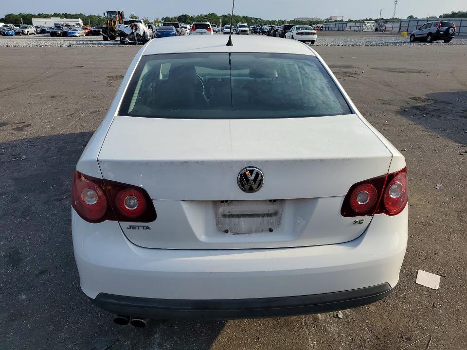 Photo 6 from auction – 2010 VOLKSWAGEN JETTA with VIN 3VWAZ7AJ7AM105799