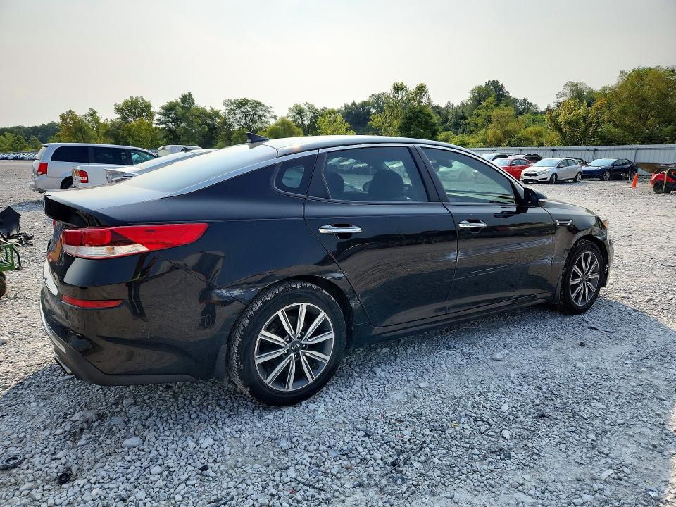 Photo 3 from auction – 2019 KIA OPTIMA with VIN 5XXGT4L38KG354501
