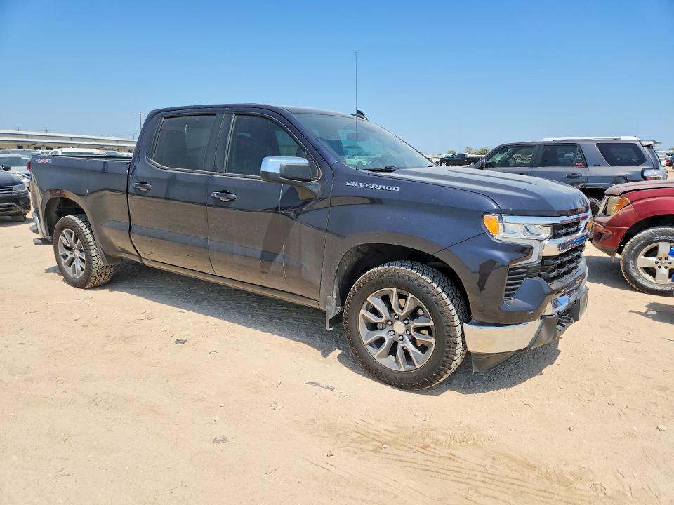 Снимка 4 от търг – 2022 CHEVROLET SILVERADO с VIN 1GCUDDED2NZ632624