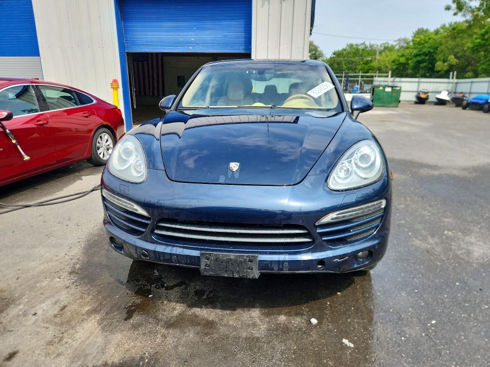 Photo 5 from auction – 2013 PORSCHE CAYENNE with VIN WP1AA2A26DLA00648