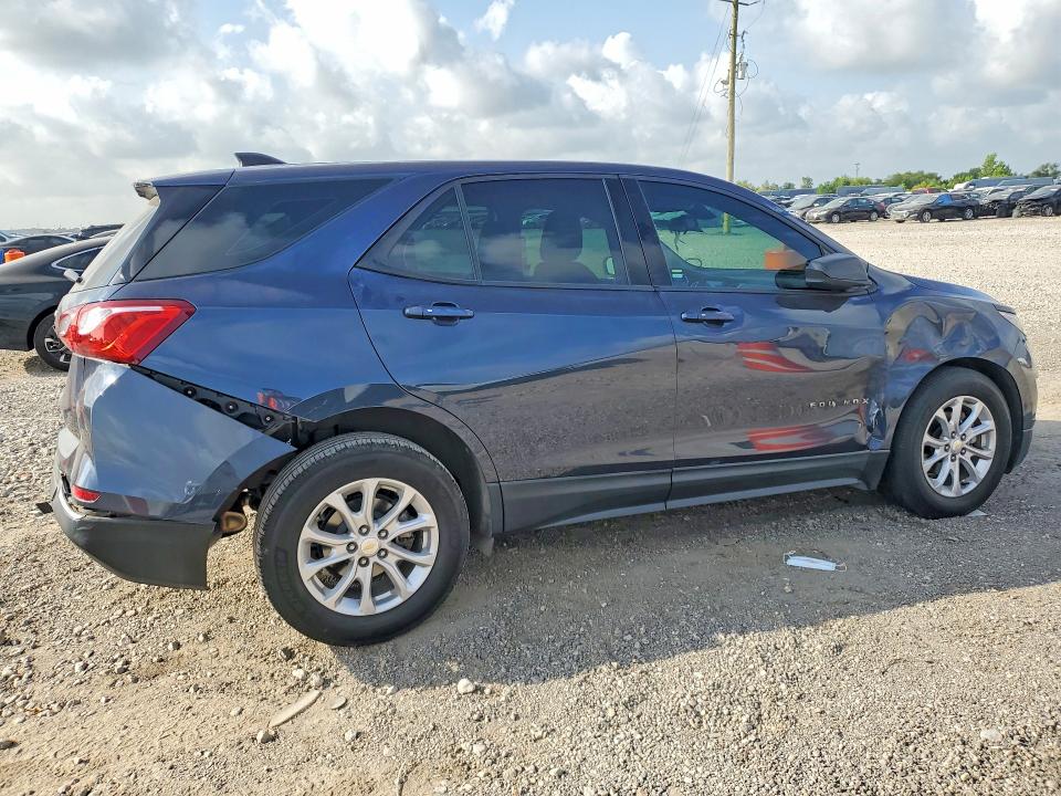 Photo 3 from auction – 2018 CHEVROLET EQUINOX with VIN 3GNAXHEV8JL392773