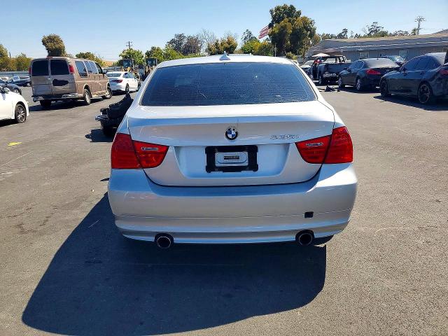 Photo 6 from auction – 2011 BMW 335 with VIN WBAPM5G50BNM68704