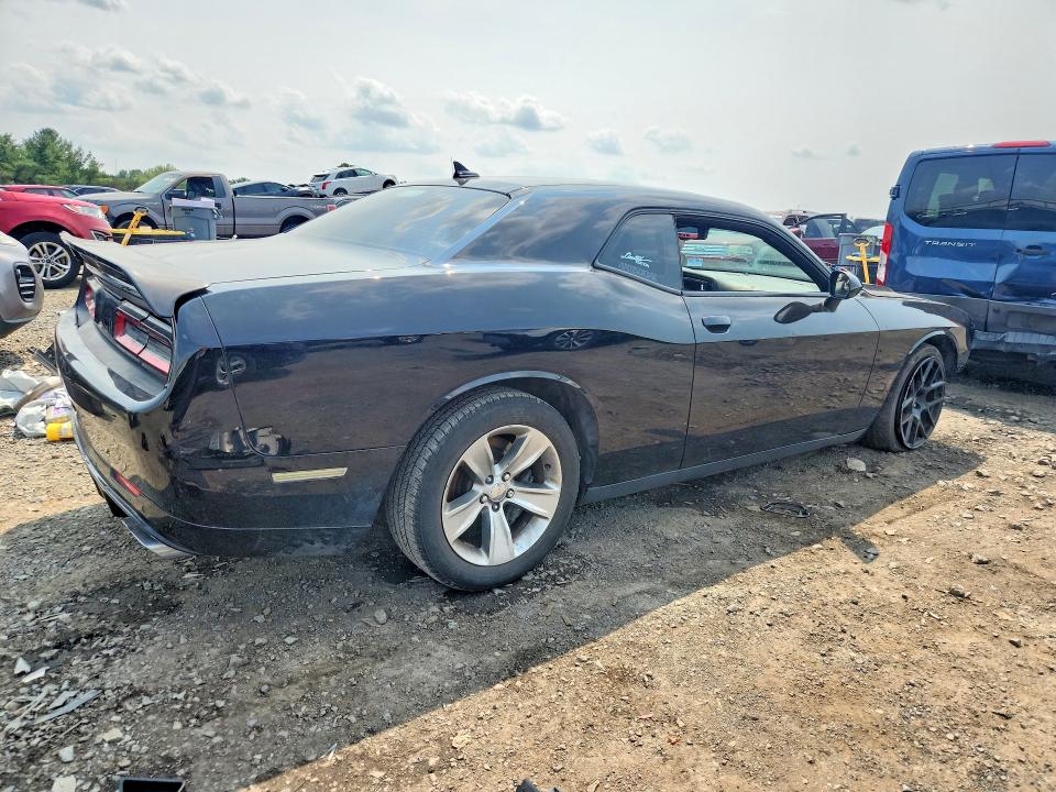 Снимка 3 от търг – 2018 DODGE CHALLENGER с VIN 2C3CDZAG9JH270878