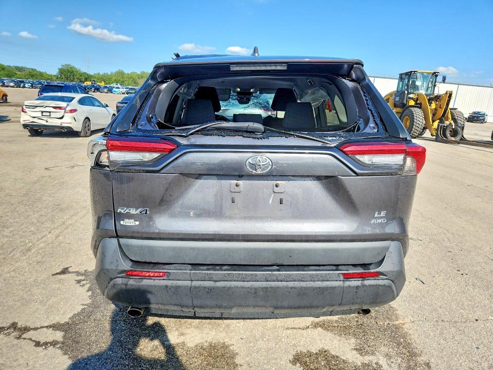 Photo 6 from auction – 2022 TOYOTA RAV4 with VIN 2T3F1RFVXNC271084