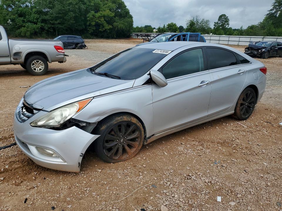 HYUNDAI SONATA 2011 with VIN 5NPEC4AC0BH174413 - Photo from auction