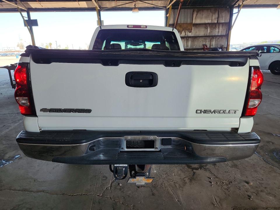 Photo 6 from auction – 2004 CHEVROLET SILVERADO with VIN 2GCEC19T541280010