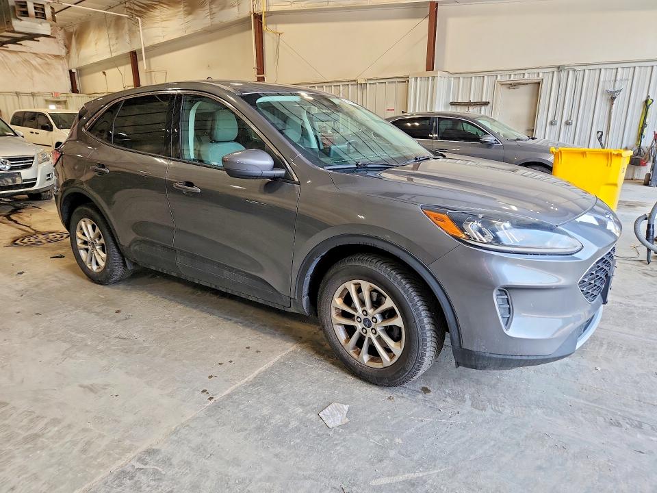 Photo 4 from auction – 2021 FORD ESCAPE with VIN 1FMCU0G64MUA82966