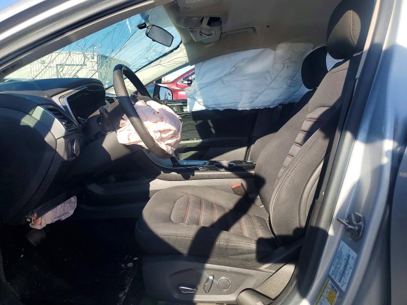Photo 7 from auction – 2016 FORD FUSION with VIN 3FA6P0LU0GR316289